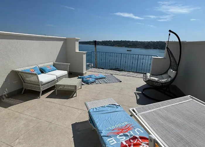 Sunset Apartment Brucoli